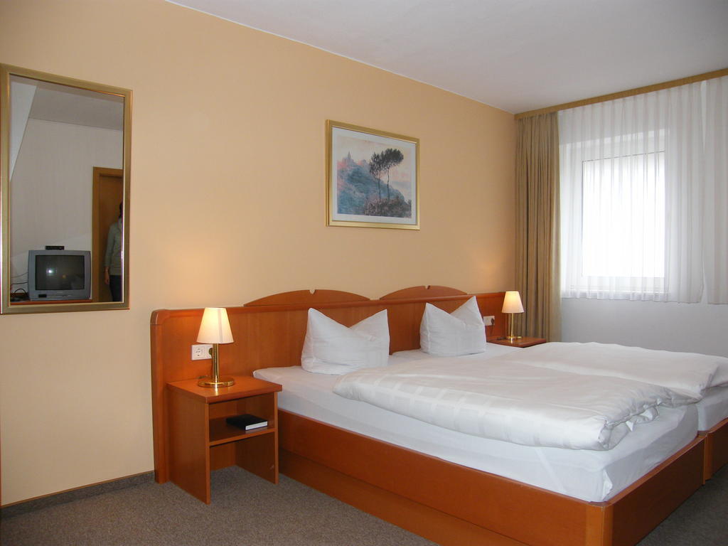 Gasthaus Hotel Pfeifferling Wolfhagen Szoba fotó
